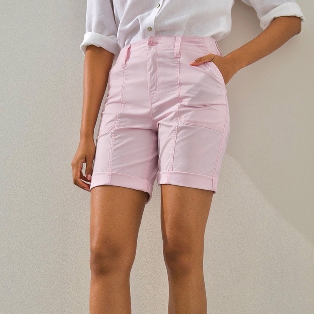 CHICO’S Cargo Shorts Convertible Poplin  Belt Loops Slight Light Pink Stretch